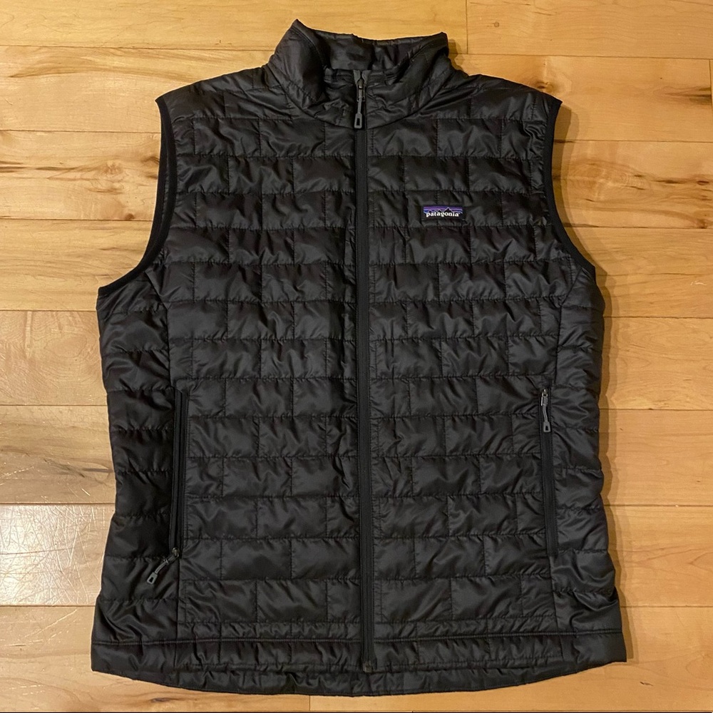 Mens Large Patagonia black nano puff vest LIKE NEW